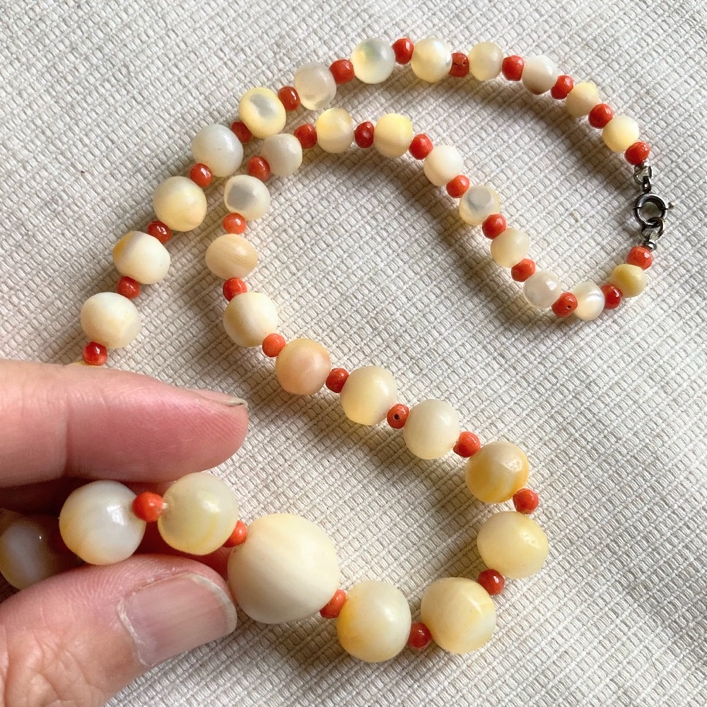 Antique Art Deco Mother of Pearl Coral Beads Graduated Necklace Sterling Silver - Picture 3 of 12